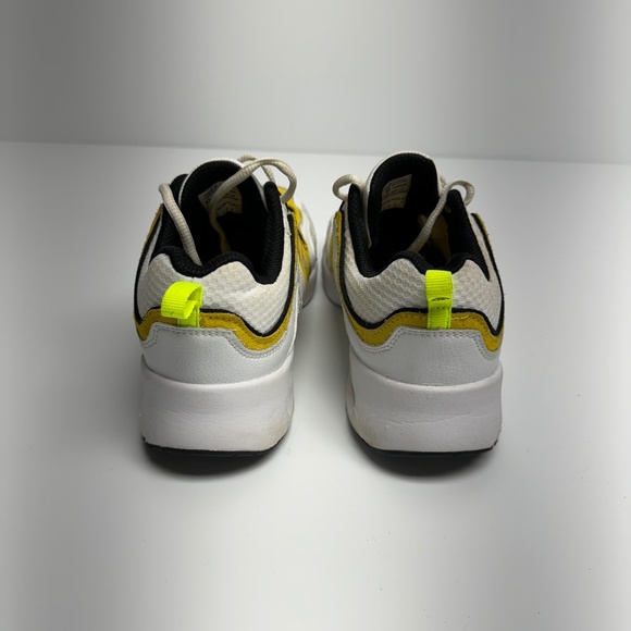 Women's Zumba Air LO Athletic Sneakers (size 8.5) - Picture 3 of 6